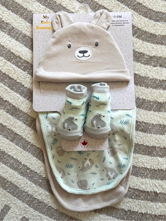 My Baby Boutique Other - 5/$25 NWT Beige Bear Hat, Mint Bear Bib & Socks Set - Kids Accessories